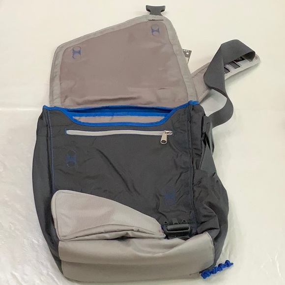 Jansport CURBSIDE messenger - Forge Grey/New Gunsmoke grey - Picture 6 of 16